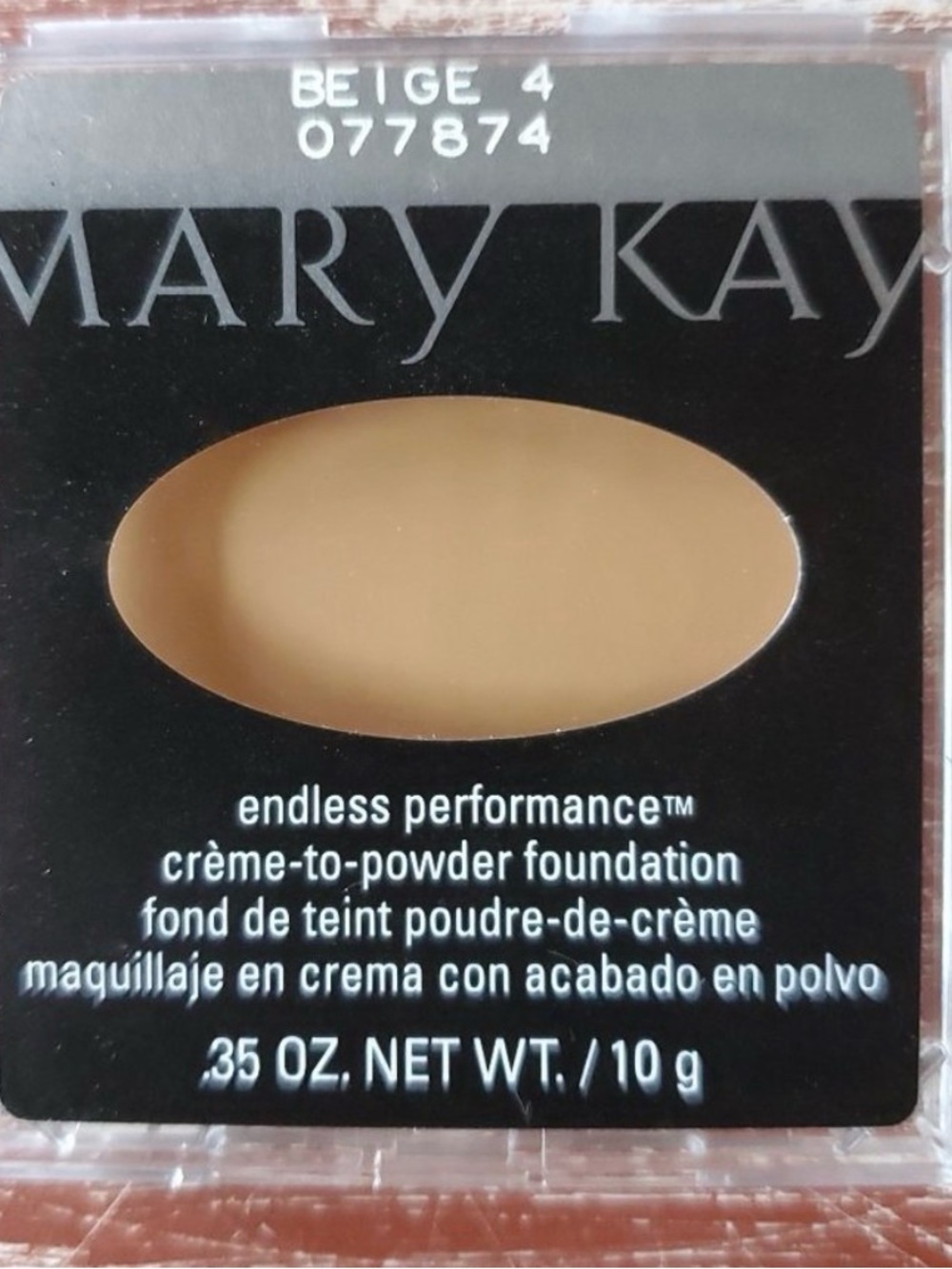 Mary Kay Creme-to-Powder Foundation — Beige 4